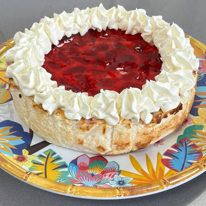 Tarta de queso Fresa con crema chantillí